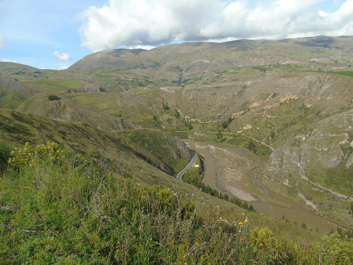 חאוחה Pousada Villa Huaripampa מראה חיצוני תמונה